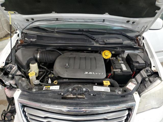 Photo 12 from auction – 2014 CHRYSLER TOWN & COU with VIN 2C4RC1BG8ER441922