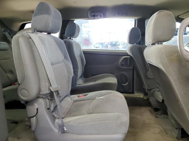 Photo 11 from auction – 2004 TOYOTA SIENNA CE with VIN 5TDZA23C14S186236