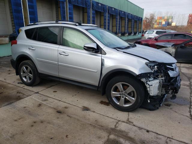 Photo 4 from auction – 2015 TOYOTA RAV4 XLE with VIN JTMRFREV8FD152575