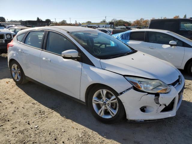 Photo 4 from auction – 2014 FORD FOCUS SE with VIN 1FADP3K29EL190955