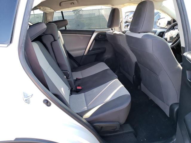 Photo 11 from auction – 2014 TOYOTA RAV4 LE with VIN JTMZFREV6EJ016512