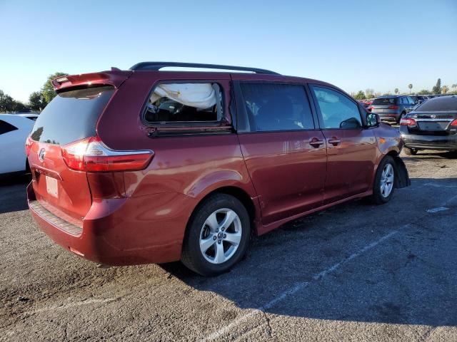 Photo 3 from auction – 2018 TOYOTA SIENNA LE with VIN 5TDKZ3DC3JS909353
