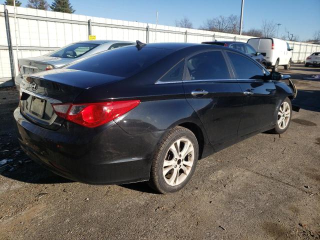 Photo 3 from auction – 2011 HYUNDAI SONATA SE with VIN 5NPEC4AC5BH081418