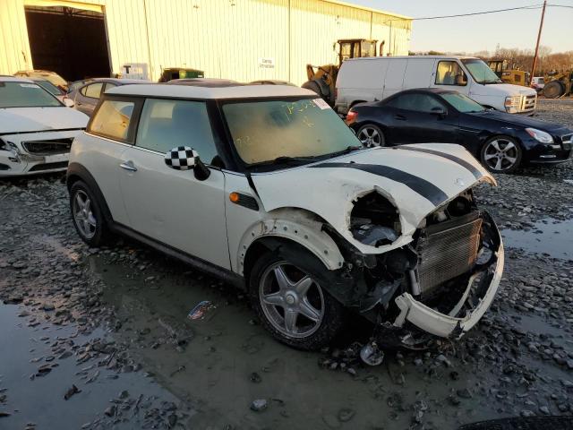 Photo 4 from auction – 2007 MINI COOPER with VIN WMWMF33507TT52056