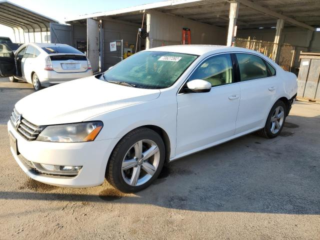 VOLKSWAGEN PASSAT S 2015 with VIN 1VWAT7A33FC093436 - Photo from auction