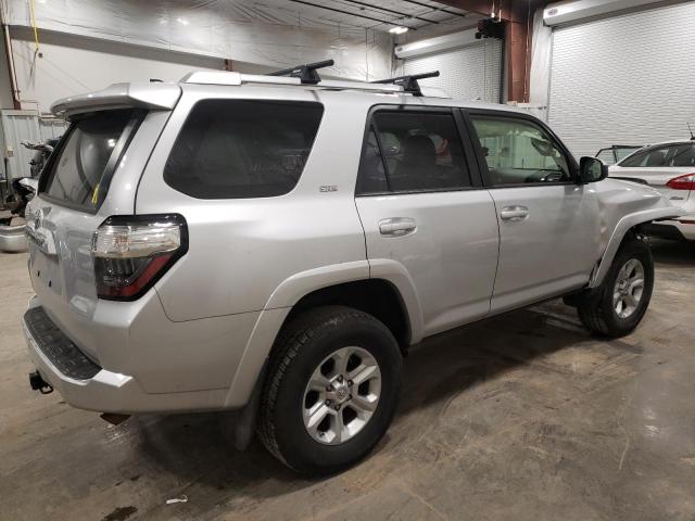 Photo 3 from auction – 2018 TOYOTA 4RUNNER SR with VIN JTEBU5JR2J5539761