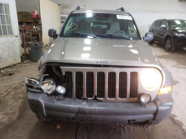 Photo 5 from auction – 2005 JEEP LIBERTY RE with VIN 1J4GL38K95W613486