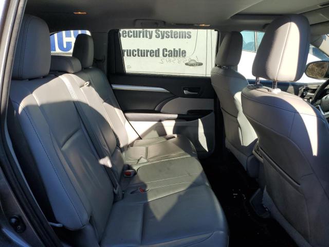 Photo 11 from auction – 2016 TOYOTA HIGHLANDER with VIN 5TDJKRFH3GS225360