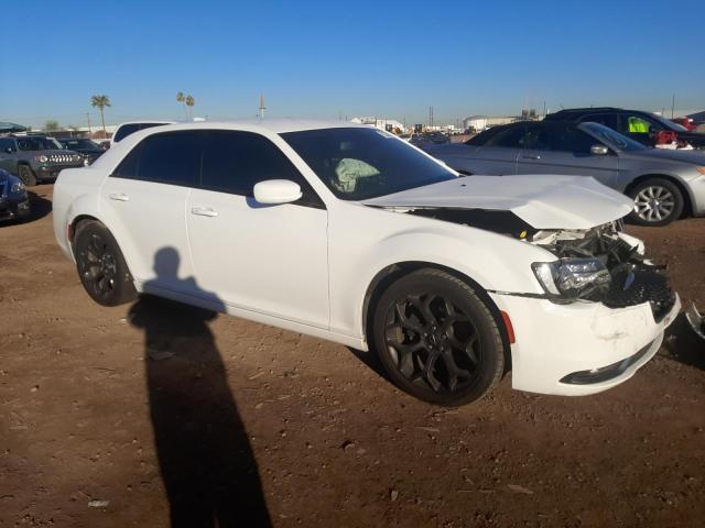 Photo 4 from auction – 2019 CHRYSLER 300 S with VIN 2C3CCABG8KH601227
