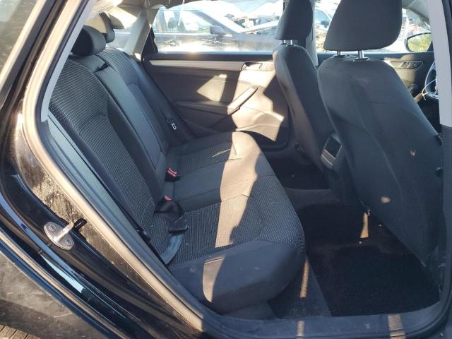 Photo 10 from auction – 2016 VOLKSWAGEN PASSAT S with VIN 1VWAT7A35GC025981