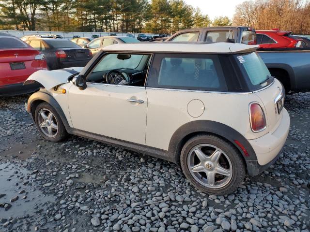 Photo 2 from auction – 2007 MINI COOPER with VIN WMWMF33507TT52056