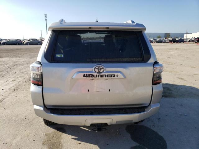 Photo 6 from auction – 2016 TOYOTA 4RUNNER SR with VIN JTEBU5JRXG5314996