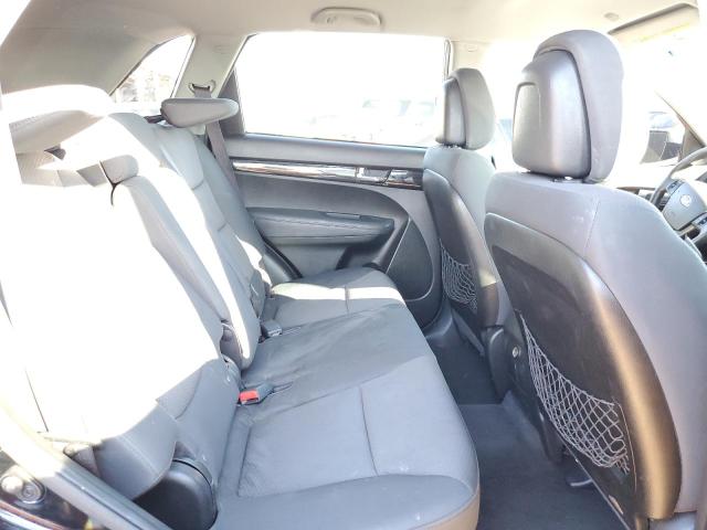 Photo 11 from auction – 2013 KIA SORENTO LX with VIN 5XYKT4A2XDG376471