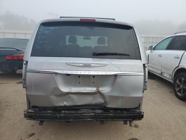 Photo 6 from auction – 2016 CHRYSLER TOWN & COU with VIN 2C4RC1BG8GR255588