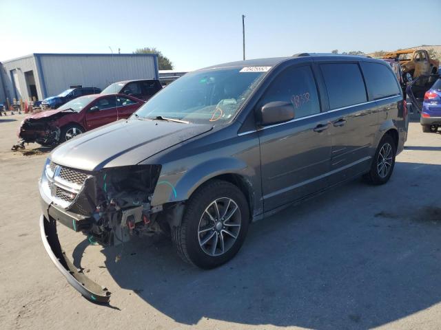DODGE GRAND CARA 2017 with VIN 2C4RDGCG2HR562190 - Photo from auction