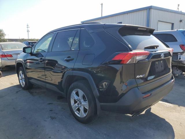 Photo 2 from auction – 2019 TOYOTA RAV4 XLE with VIN JTMP1RFV2KD011564