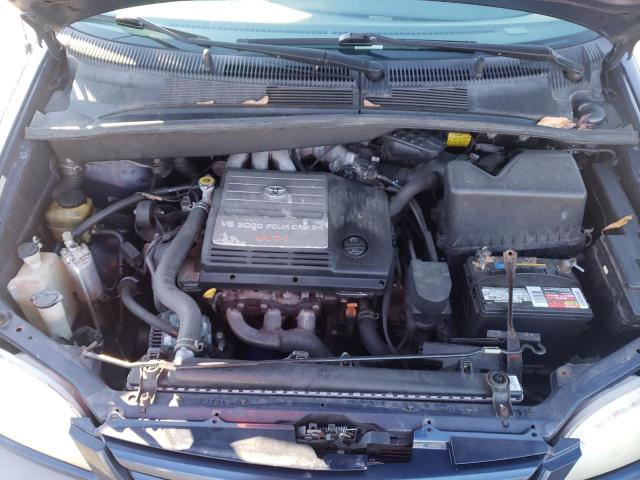 Photo 12 from auction – 2002 TOYOTA SIENNA with VIN 4T3ZF19C92U497427
