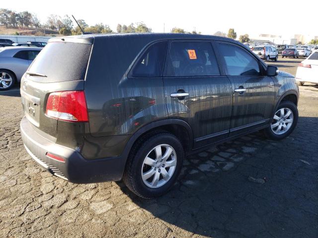 Photo 3 from auction – 2013 KIA SORENTO LX with VIN 5XYKT4A14DG328973