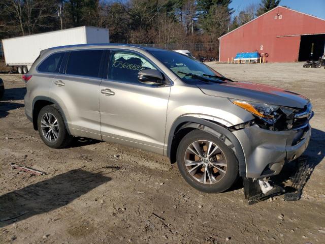 Photo 4 from auction – 2016 TOYOTA HIGHLANDER with VIN 5TDJKRFH5GS271210