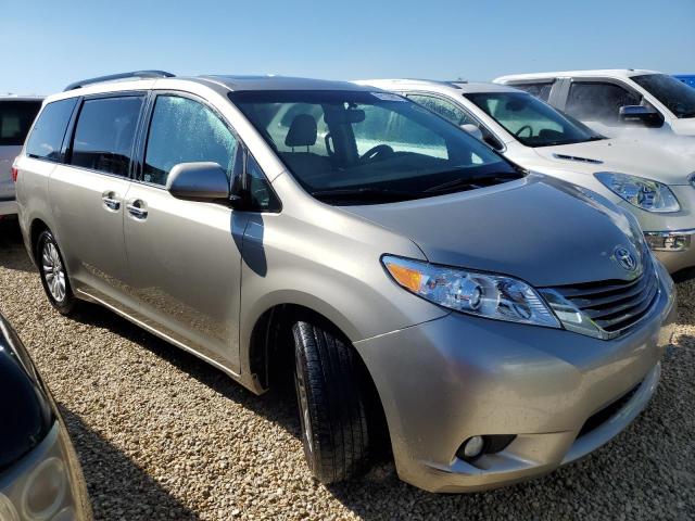 Photo 4 from auction – 2015 TOYOTA SIENNA XLE with VIN 5TDYK3DC6FS611997
