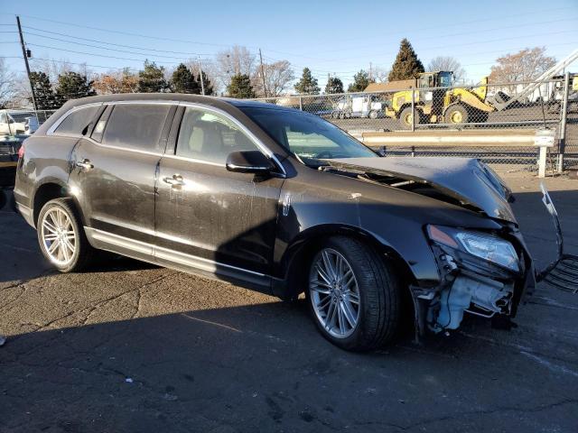 Photo 4 from auction – 2019 LINCOLN MKT with VIN 2LMHJ5AT7KBL02876