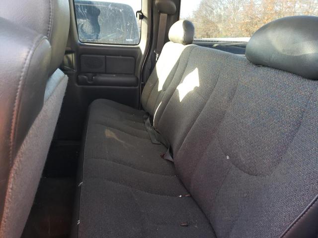 Photo 10 from auction – 2004 CHEVROLET SILVERADO with VIN 2GCEK19V041130990