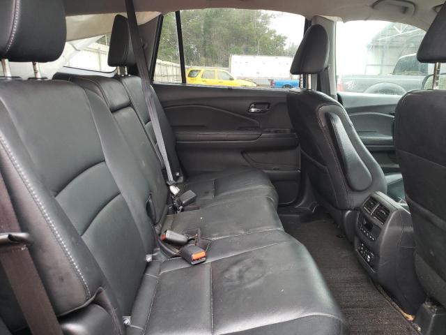 Photo 11 from auction – 2016 HONDA PILOT TOUR with VIN 5FNYF6H97GB053572