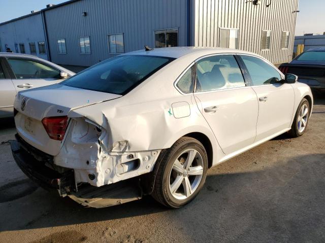 Photo 3 from auction – 2015 VOLKSWAGEN PASSAT S with VIN 1VWAT7A33FC093436