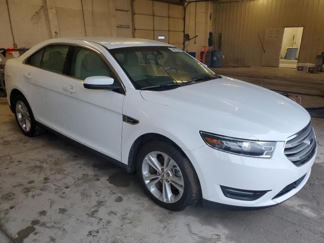 Photo 4 from auction – 2015 FORD TAURUS SEL with VIN 1FAHP2E86FG168238