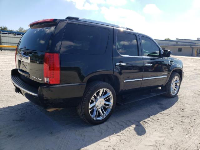 Photo 3 from auction – 2011 CADILLAC ESCALADE P with VIN 1GYS4DEF5BR320943