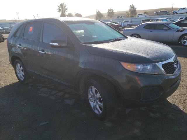 Photo 4 from auction – 2013 KIA SORENTO LX with VIN 5XYKT4A14DG328973
