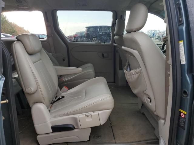 Photo 11 from auction – 2005 CHRYSLER TOWN & COU with VIN 2C8GP54L05R323293