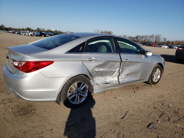 Photo 3 from auction – 2011 HYUNDAI SONATA GLS with VIN 5NPEB4ACXBH173370