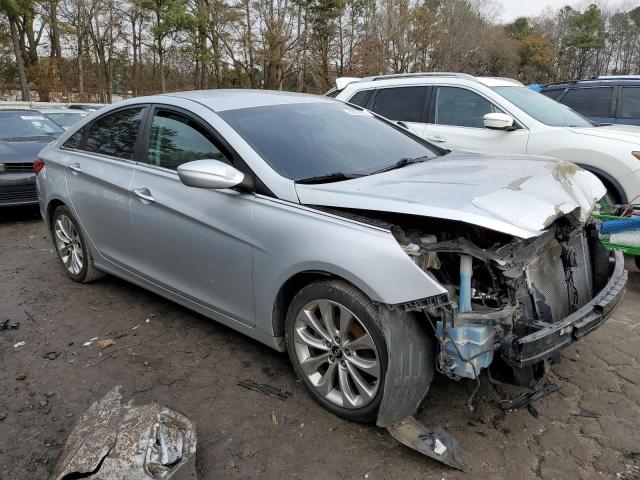 Photo 4 from auction – 2013 HYUNDAI SONATA SE with VIN 5NPEC4AC5DH662923