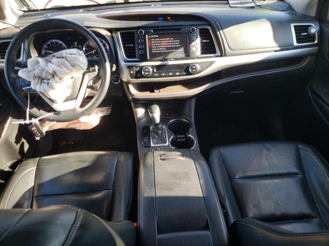 Photo 8 from auction – 2016 TOYOTA HIGHLANDER with VIN 5TDJKRFH5GS271210