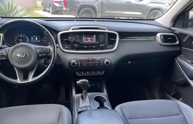 Photo 9 from auction – 2016 KIA SORENTO LX with VIN 5XYPGDA56GG135435