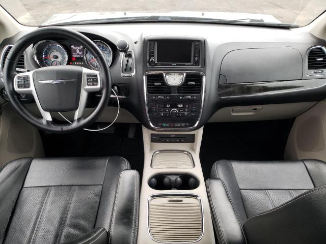 Photo 8 from auction – 2016 CHRYSLER TOWN & COU with VIN 2C4RC1CG9GR155854