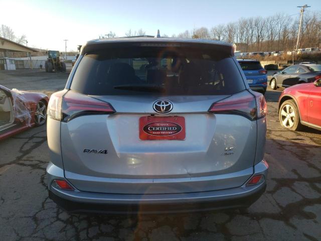 Photo 6 from auction – 2018 TOYOTA RAV4 LE with VIN 2T3BFREV5JW710668