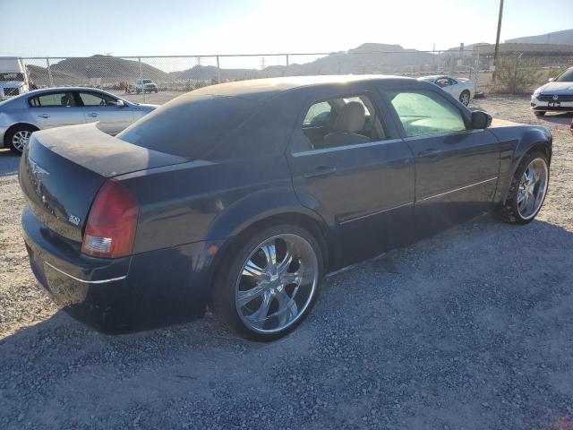 Photo 3 from auction – 2005 CHRYSLER 300 TOURIN with VIN 2C3JA53G45H530437