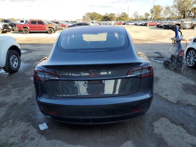 Photo 6 from auction – 2018 TESLA MODEL 3 with VIN 5YJ3E1EA4JF032796