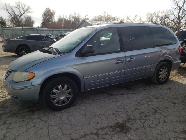 CHRYSLER TOWN & COU 2005 with VIN 2C8GP64L65R350486 - Photo from auction