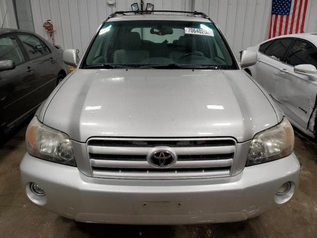 Photo 5 from auction – 2005 TOYOTA HIGHLANDER with VIN JTEEP21A750089945