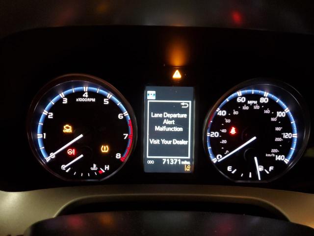 Photo 9 from auction – 2017 TOYOTA RAV4 XLE with VIN 2T3RFREV8HW651060