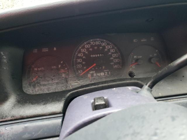 Photo 9 from auction – 2000 FORD CROWN VICT with VIN 2FAFP71WXYX169401