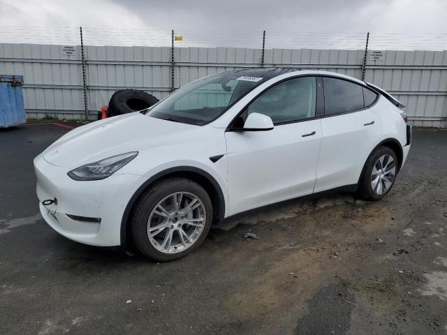 TESLA MODEL Y 2022 with VIN 7SAYGDEE6NF353705 - Photo from auction