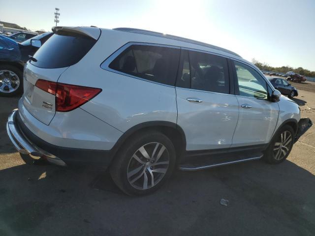 Photo 3 from auction – 2016 HONDA PILOT TOUR with VIN 5FNYF6H96GB101403