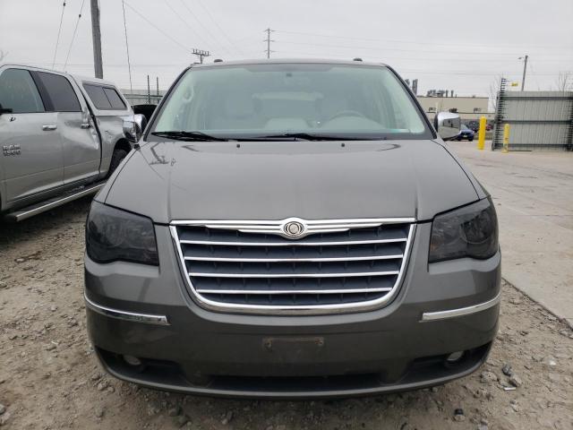 Photo 5 from auction – 2010 CHRYSLER TOWN & COU with VIN 2A4RR7DXXAR435591