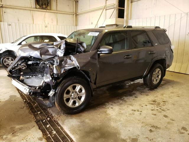 TOYOTA 4RUNNER SR 2022 with VIN JTEEU5JR0N5263017 - Photo from auction