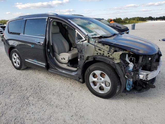 Photo 4 from auction – 2017 CHRYSLER PACIFICA T with VIN 2C4RC1EG8HR708606