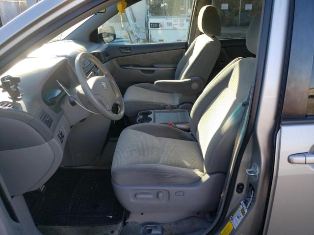 Photo 7 from auction – 2010 TOYOTA SIENNA CE with VIN 5TDKK4CC3AS297182